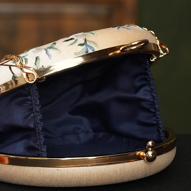 Aristocratic Elegant Women's Small Shoulder Bag