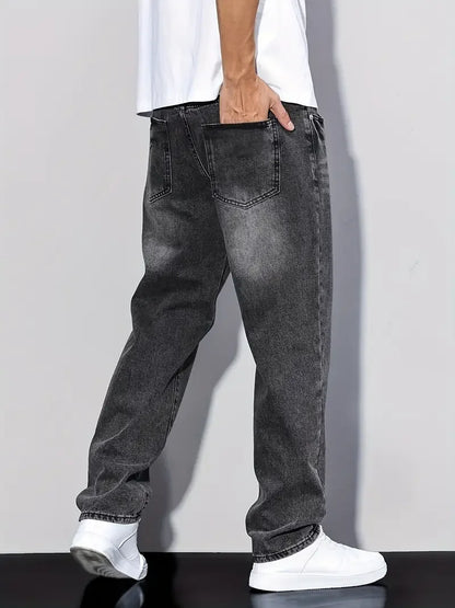 Men's Classic Straight Leg Jeans Regular Fit