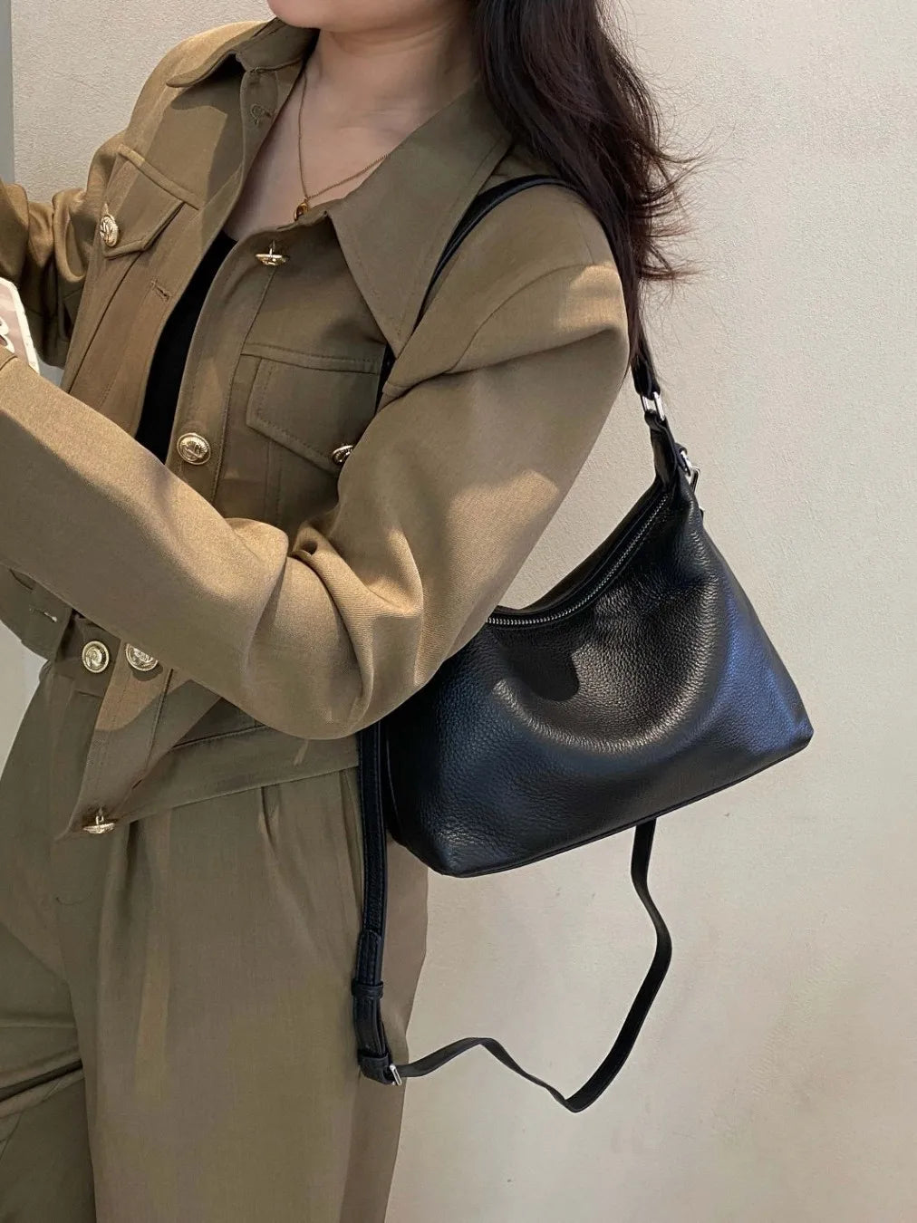 Luxury Full-Grain Leather Crossbody Bag for Women