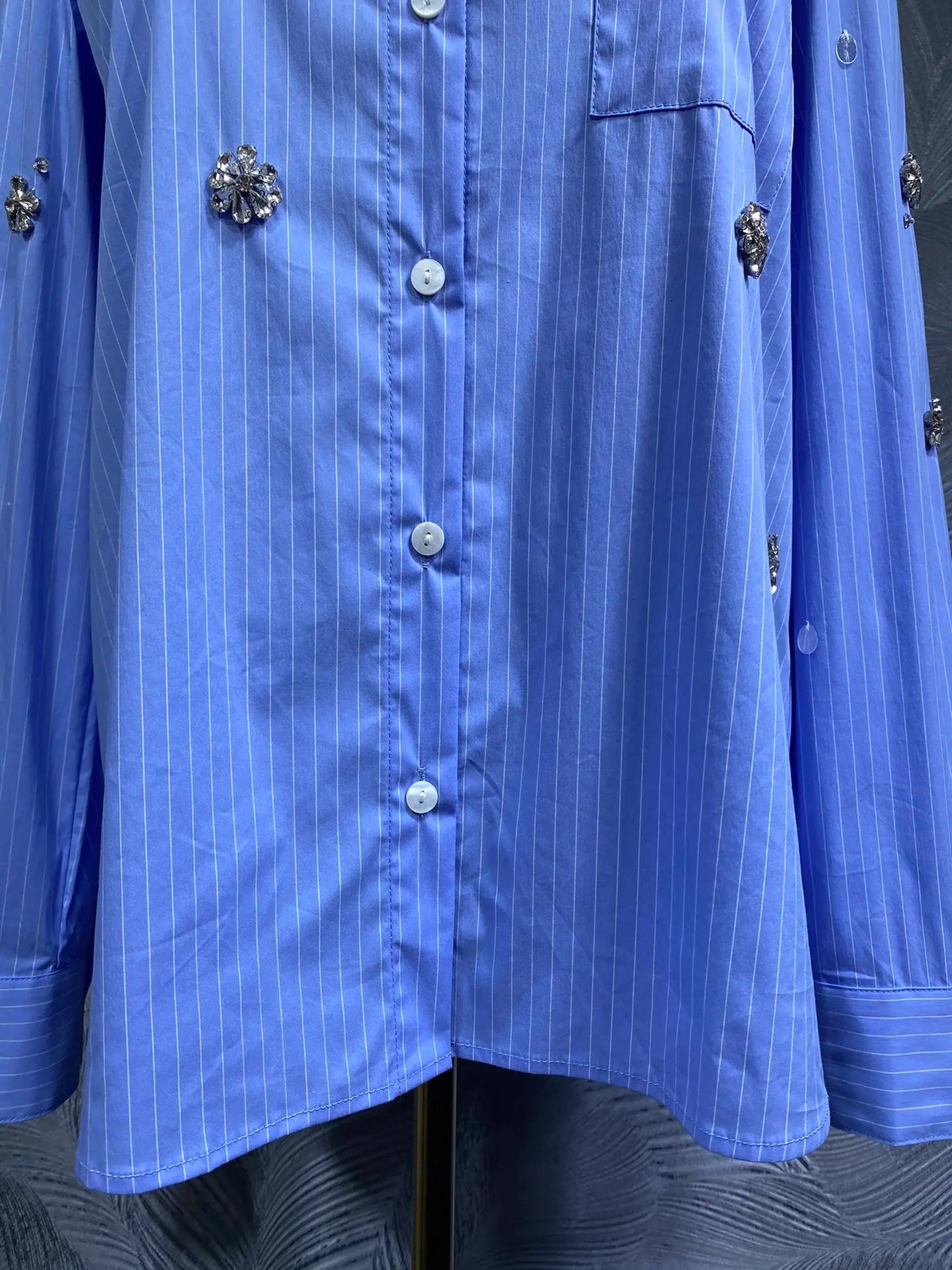 Flower Studded Diamond Lapel Long Sleeved Shirt